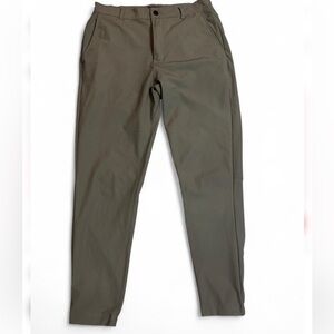 CUTS Men’s AO Joggers (Green)